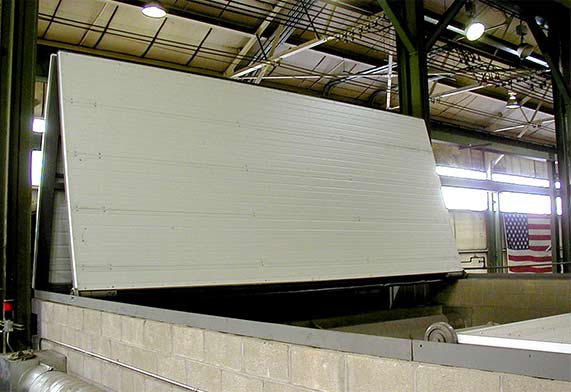 Schweiss Doors meets sandblasting chamber challenge with retractable roof
