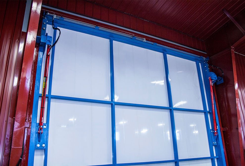 It doesn't get much cleaner than this hydraulic door with insulation panels.