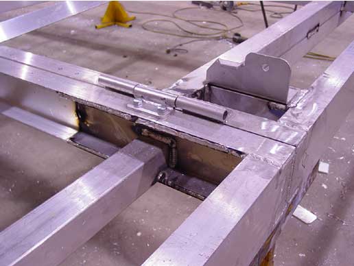 Manufacturing an aluminum bifold Hanger door