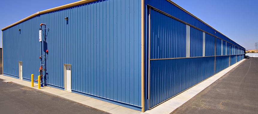 Exterior Sheeting and Flashing on Schweiss T-Hangar Doors