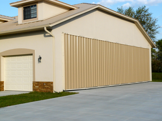 close up of airpark bifold door