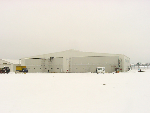 twin bifold doors on euorpean aircraft hangar