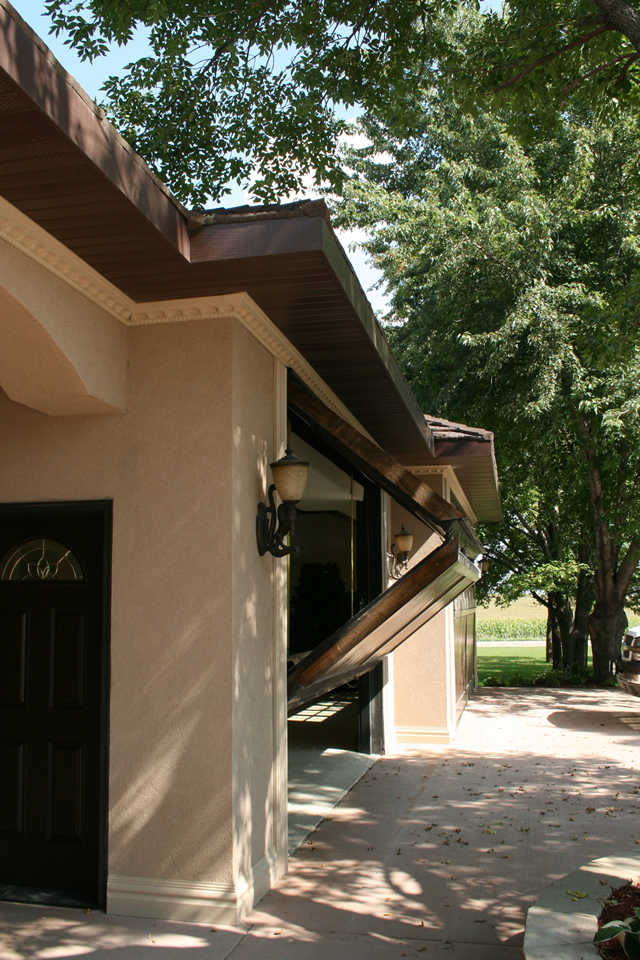 opening bifold garage door