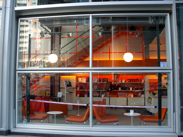 glass bifold door on new york restaurant