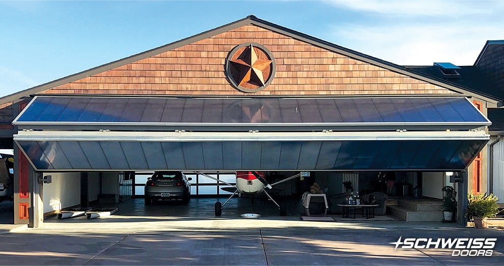 Bifold Liftstrap Doors open on Hangar Home in Oregon