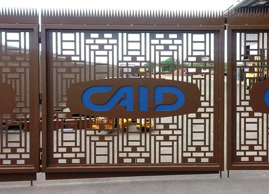 Custom gate entrance sign