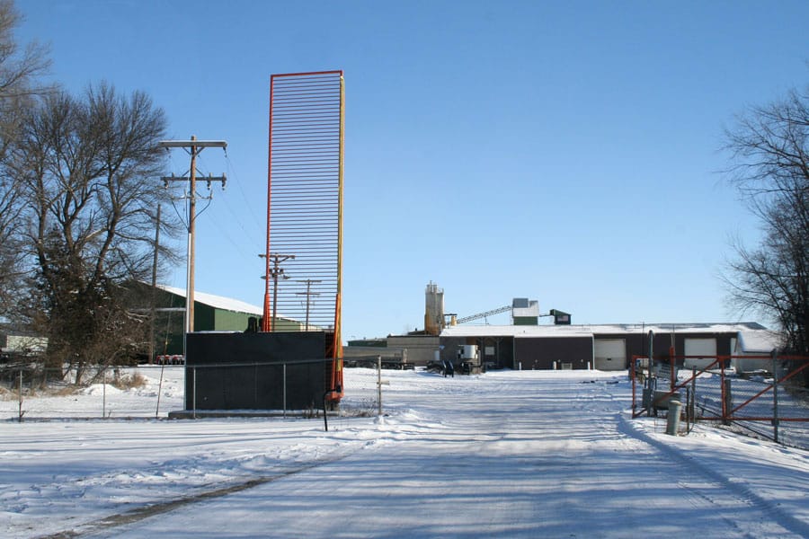 Schweiss lifting gate entrance in Lake Lillian Minnesota