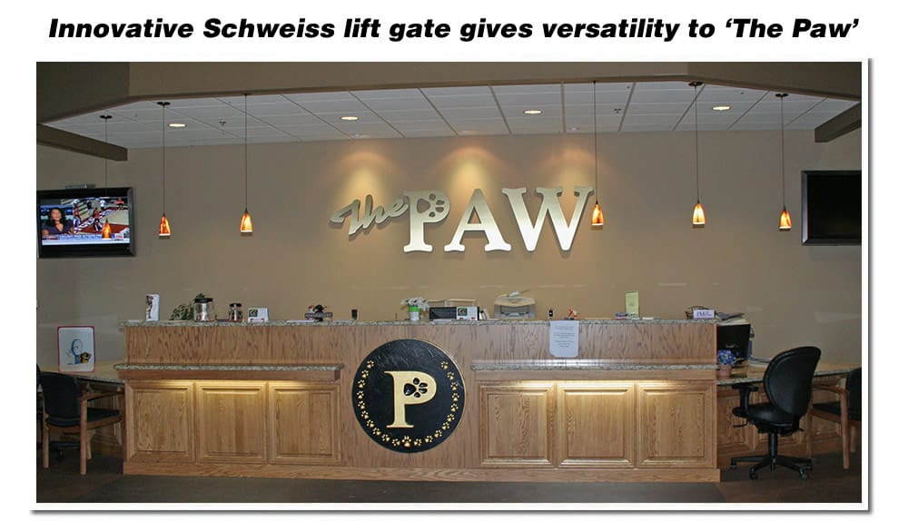 First class lobby and front desk of The Paw in Mankato Minnesota