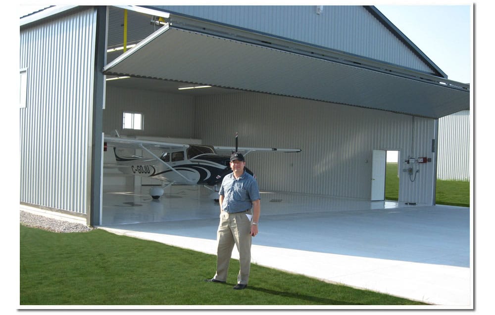 Airport Engineer's Hangar equipped with a Schweiss Bifold door