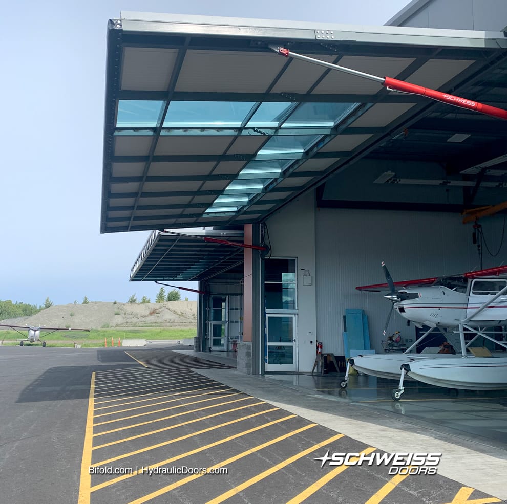 Schweiss Hydraulic Hangar doors gain headroom for Seaplane Base
