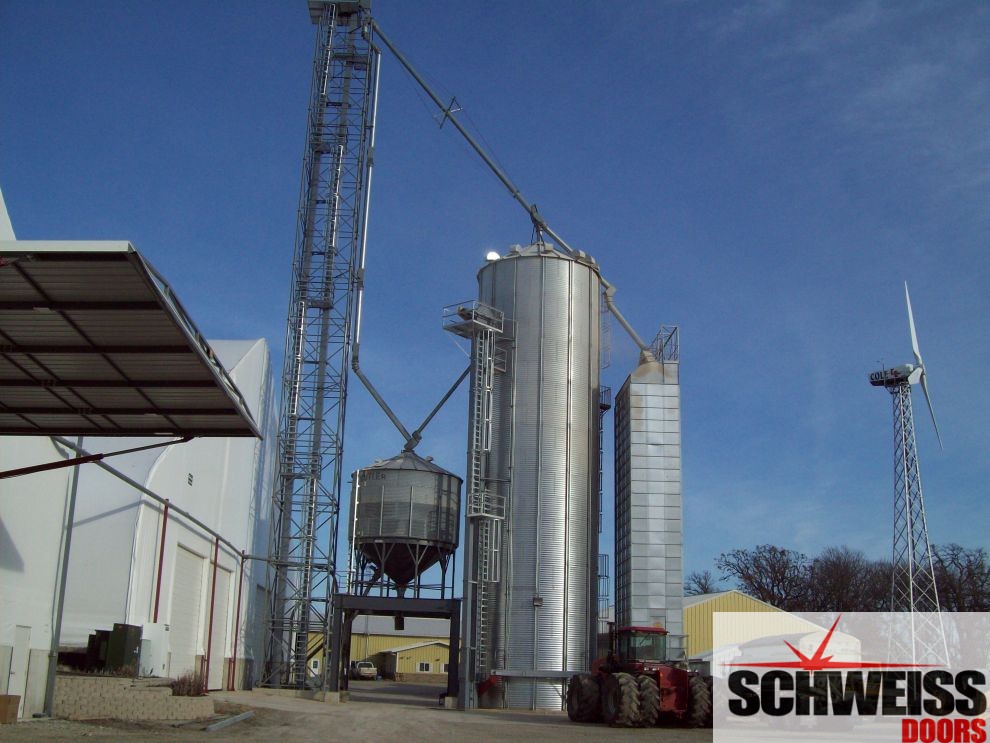 Farm and Grain Hydraulic doors